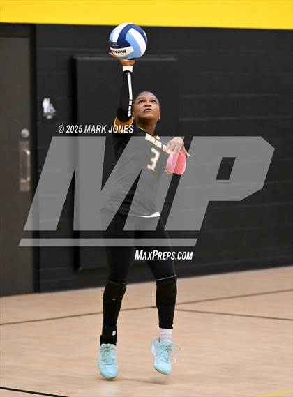 Thumbnail 2 in JV: Highland Prep vs. Yuma Catholic photogallery.