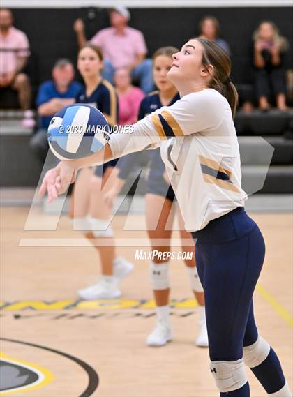 Thumbnail 2 in JV: Highland Prep vs. Yuma Catholic photogallery.