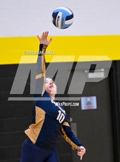 Thumbnail 2 in JV: Highland Prep vs. Yuma Catholic photogallery.