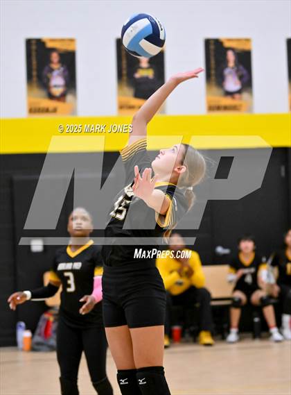 Thumbnail 2 in JV: Highland Prep vs. Yuma Catholic photogallery.