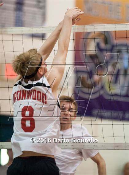 Thumbnail 1 in Seton Catholic vs. Ironwood photogallery.