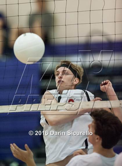 Thumbnail 2 in Seton Catholic vs. Ironwood photogallery.