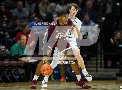 Thumbnail 1 in Belleville West vs Springfield Catholic (Bass Pro Shop Tournament of Champions) photogallery.