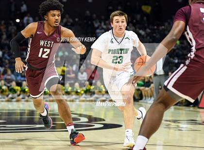 Thumbnail 2 in Belleville West vs Springfield Catholic (Bass Pro Shop Tournament of Champions) photogallery.