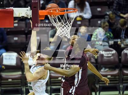 Thumbnail 3 in Belleville West vs Springfield Catholic (Bass Pro Shop Tournament of Champions) photogallery.