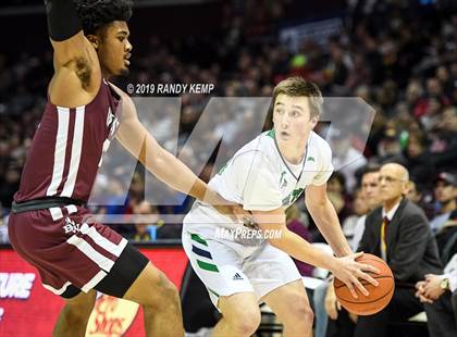 Thumbnail 3 in Belleville West vs Springfield Catholic (Bass Pro Shop Tournament of Champions) photogallery.