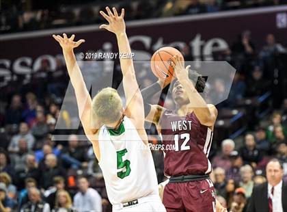 Thumbnail 1 in Belleville West vs Springfield Catholic (Bass Pro Shop Tournament of Champions) photogallery.