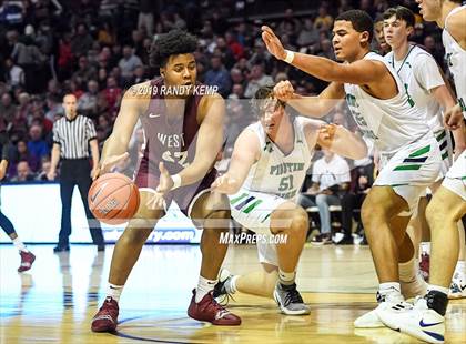 Thumbnail 3 in Belleville West vs Springfield Catholic (Bass Pro Shop Tournament of Champions) photogallery.
