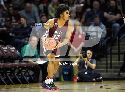 Thumbnail 3 in Belleville West vs Springfield Catholic (Bass Pro Shop Tournament of Champions) photogallery.