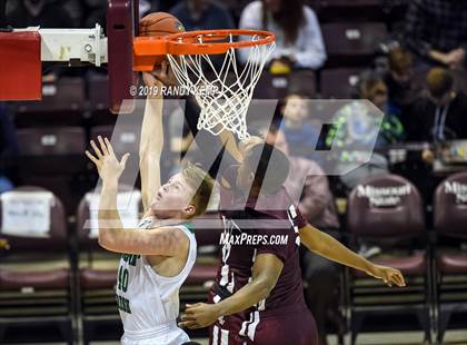 Thumbnail 2 in Belleville West vs Springfield Catholic (Bass Pro Shop Tournament of Champions) photogallery.
