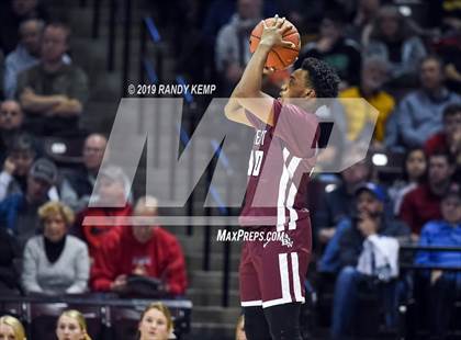 Thumbnail 3 in Belleville West vs Springfield Catholic (Bass Pro Shop Tournament of Champions) photogallery.
