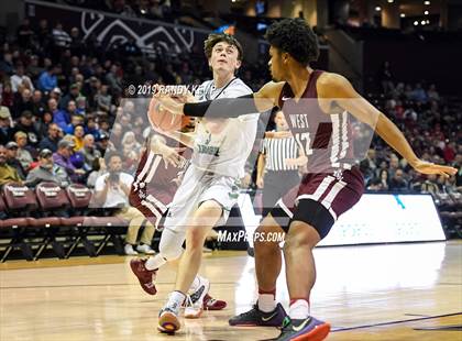 Thumbnail 3 in Belleville West vs Springfield Catholic (Bass Pro Shop Tournament of Champions) photogallery.