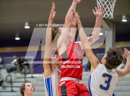 Thumbnail 1 in Camas vs. Grossmont (Torrey Pines Holiday Classic) photogallery.