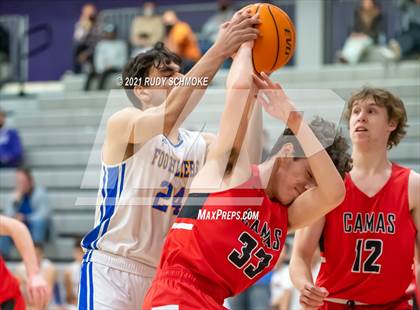 Thumbnail 3 in Camas vs. Grossmont (Torrey Pines Holiday Classic) photogallery.
