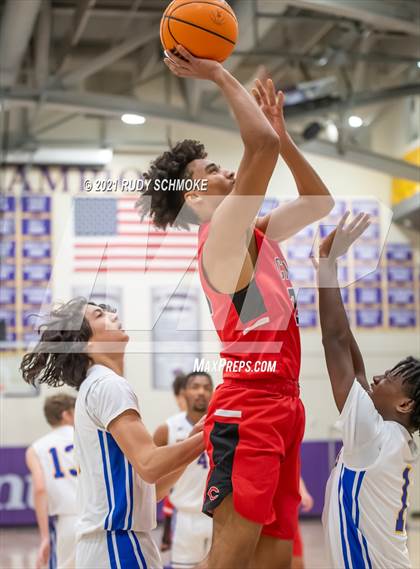 Thumbnail 1 in Camas vs. Grossmont (Torrey Pines Holiday Classic) photogallery.