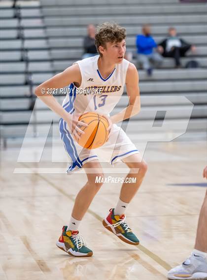 Thumbnail 3 in Camas vs. Grossmont (Torrey Pines Holiday Classic) photogallery.