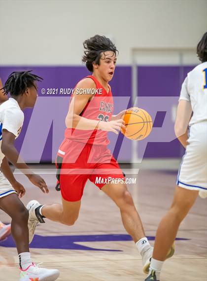Thumbnail 2 in Camas vs. Grossmont (Torrey Pines Holiday Classic) photogallery.