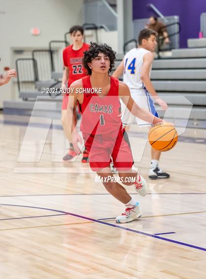 Thumbnail 2 in Camas vs. Grossmont (Torrey Pines Holiday Classic) photogallery.