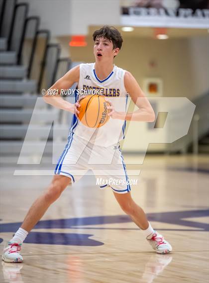 Thumbnail 1 in Camas vs. Grossmont (Torrey Pines Holiday Classic) photogallery.