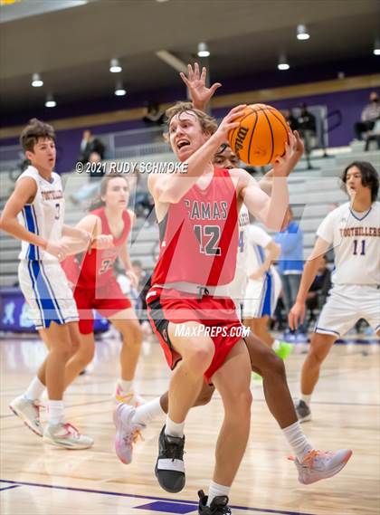 Thumbnail 1 in Camas vs. Grossmont (Torrey Pines Holiday Classic) photogallery.