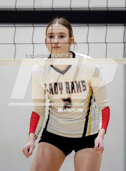 Thumbnail 1 in S & S Consolidated vs Bells (UIL 3A Volleyball Play-in Game) photogallery.