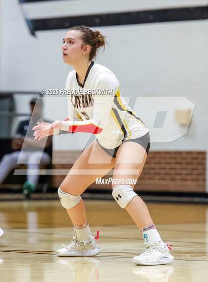 Thumbnail 3 in S & S Consolidated vs Bells (UIL 3A Volleyball Play-in Game) photogallery.