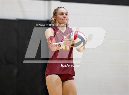 Thumbnail 3 in S & S Consolidated vs Bells (UIL 3A Volleyball Play-in Game) photogallery.