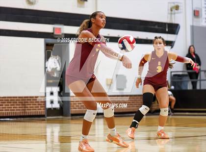 Thumbnail 1 in S & S Consolidated vs Bells (UIL 3A Volleyball Play-in Game) photogallery.