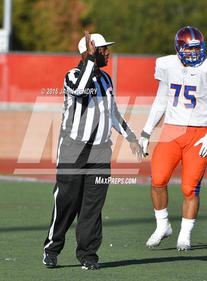 Thumbnail 2 in Bishop Gorman @ Arbor View (NIAA Class 4A Semifinal) photogallery.