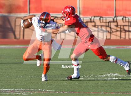 Thumbnail 3 in Bishop Gorman @ Arbor View (NIAA Class 4A Semifinal) photogallery.