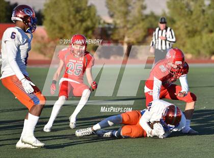 Thumbnail 2 in Bishop Gorman @ Arbor View (NIAA Class 4A Semifinal) photogallery.