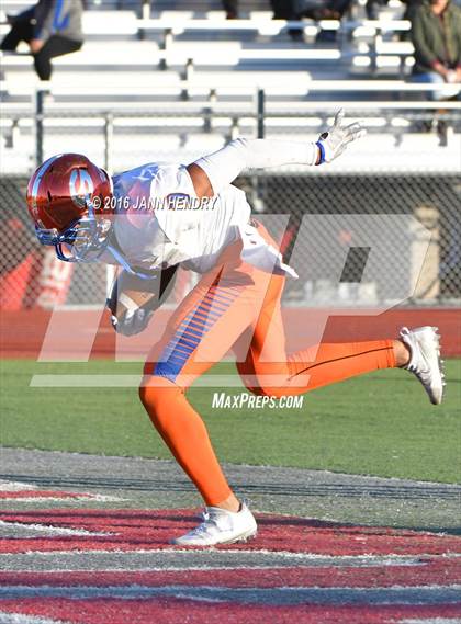 Thumbnail 2 in Bishop Gorman @ Arbor View (NIAA Class 4A Semifinal) photogallery.