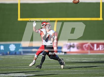 Thumbnail 1 in Eaton vs. Lamar (CHSAA 2A State FInal) photogallery.