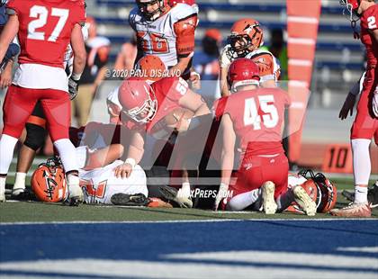 Thumbnail 3 in Eaton vs. Lamar (CHSAA 2A State FInal) photogallery.