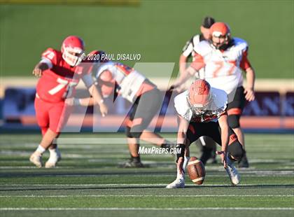 Thumbnail 1 in Eaton vs. Lamar (CHSAA 2A State FInal) photogallery.