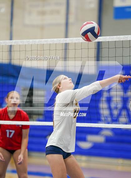 Thumbnail 1 in Kettle Moraine vs Wisconsin Lutheran (Waukesha West GVB JV1 Invitational) photogallery.