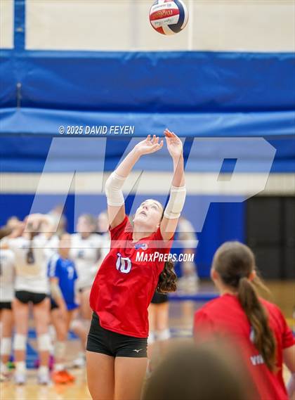Thumbnail 3 in Kettle Moraine vs Wisconsin Lutheran (Waukesha West GVB JV1 Invitational) photogallery.