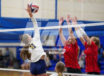 Thumbnail 2 in Kettle Moraine vs Wisconsin Lutheran (Waukesha West GVB JV1 Invitational) photogallery.