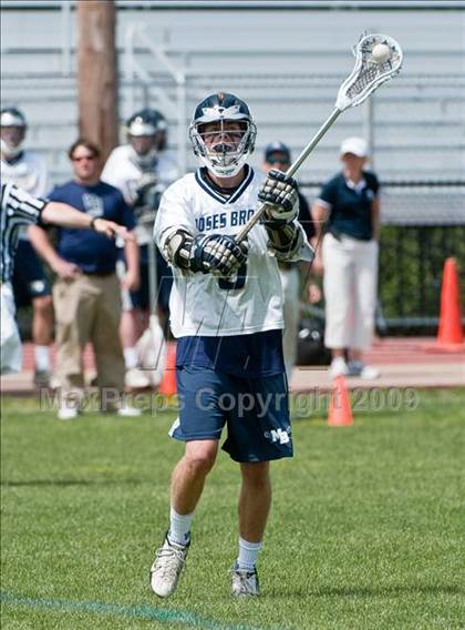 Thumbnail 2 in Bishop Hendricken vs. Moses Brown (RIIL D1 Final) photogallery.