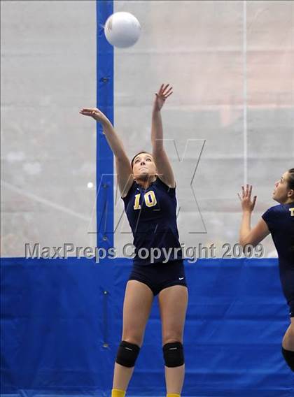Thumbnail 1 in Oak Ridge vs. Nevada Union (CIF SJS D1 Final) photogallery.