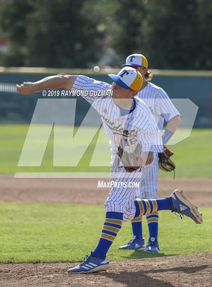 Thumbnail 1 in Taft vs. Liberty photogallery.