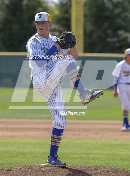 Thumbnail 2 in Taft vs. Liberty photogallery.