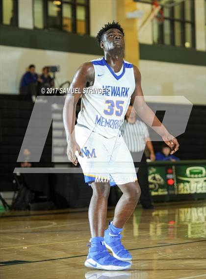Thumbnail 3 in Acalanes vs. Newark Memorial (Gaucho Holiday Classic) photogallery.