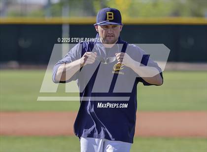 Thumbnail 3 in Bend vs Omaha Westview (Coach Bob Invitational) photogallery.