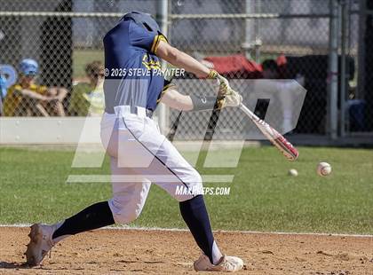 Thumbnail 1 in Bend vs Omaha Westview (Coach Bob Invitational) photogallery.