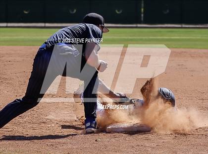 Thumbnail 1 in Bend vs Omaha Westview (Coach Bob Invitational) photogallery.