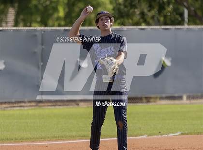 Thumbnail 1 in Bend vs Omaha Westview (Coach Bob Invitational) photogallery.