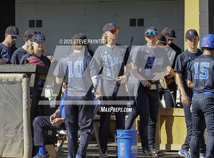 Thumbnail 1 in Bend vs Omaha Westview (Coach Bob Invitational) photogallery.