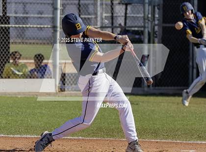 Thumbnail 2 in Bend vs Omaha Westview (Coach Bob Invitational) photogallery.
