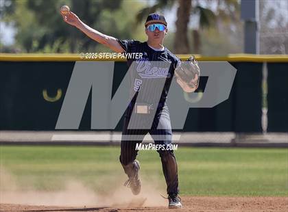 Thumbnail 3 in Bend vs Omaha Westview (Coach Bob Invitational) photogallery.